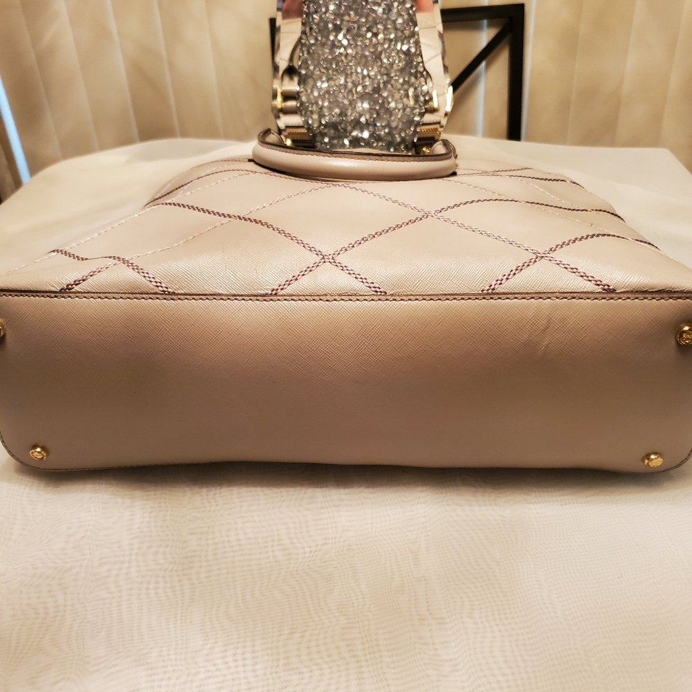 ☑️TORY BURCH GRAY ROBINSON DOME SATCHEL GORGEOUS EUC - Picture 4 of 13